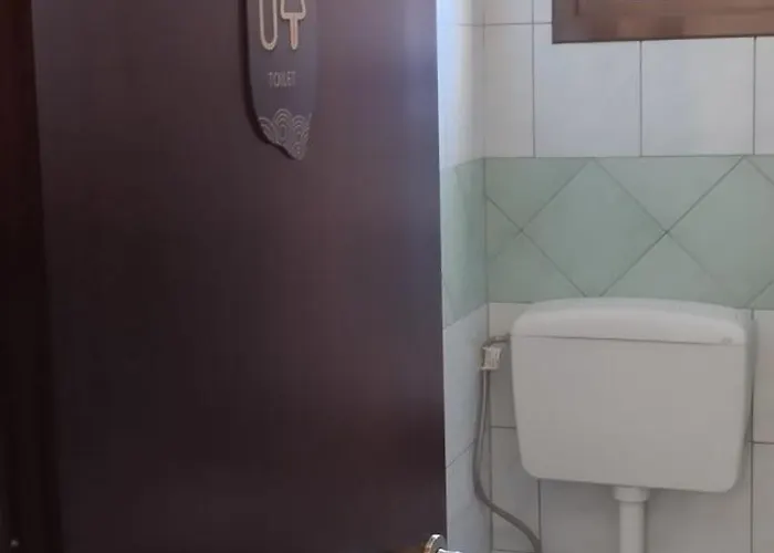 Angies House Neos Panteleimonas